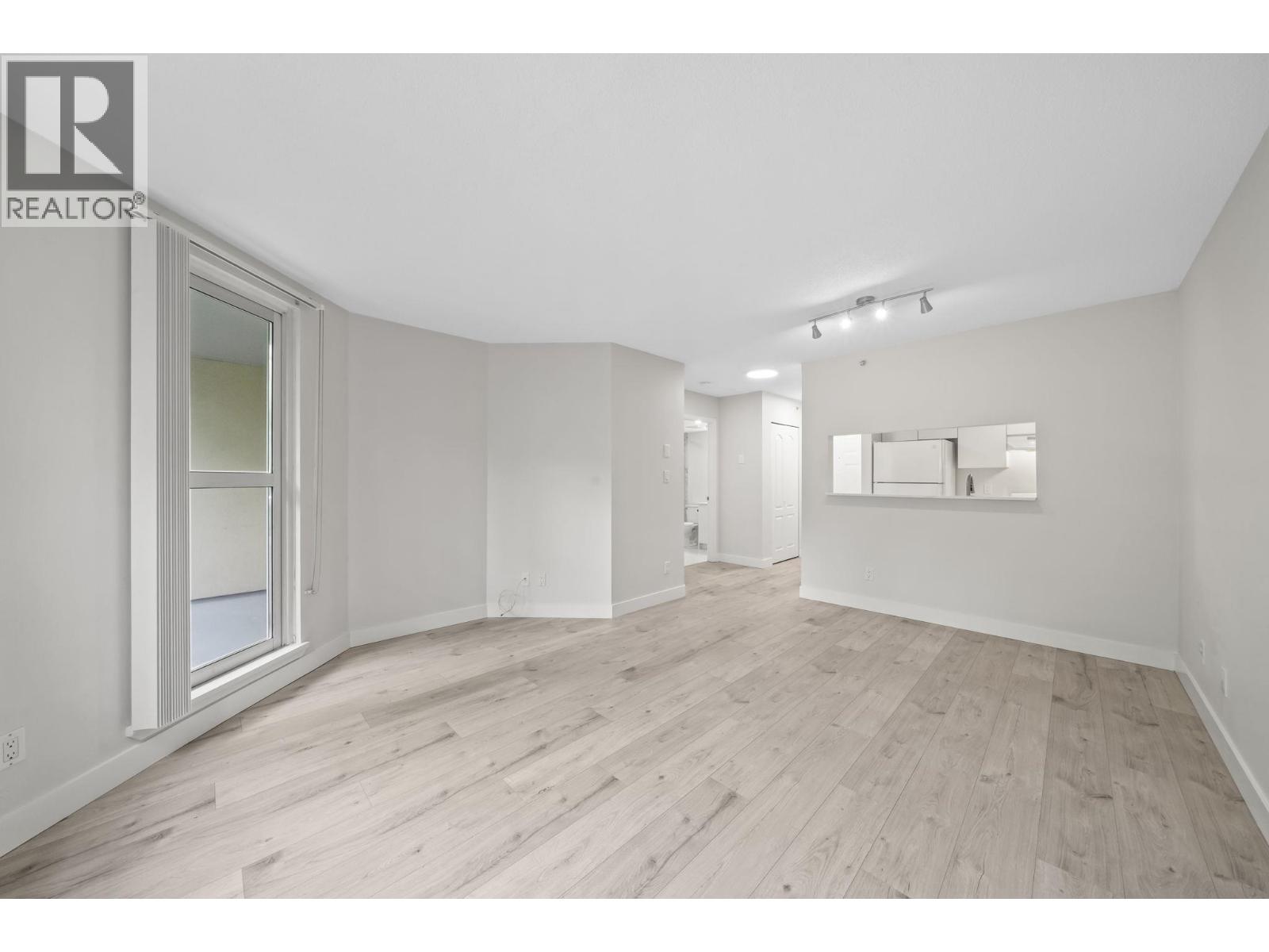 311 3489 Ascot Place, Vancouver, British Columbia  V5R 6B6 - Photo 8 - R3124727