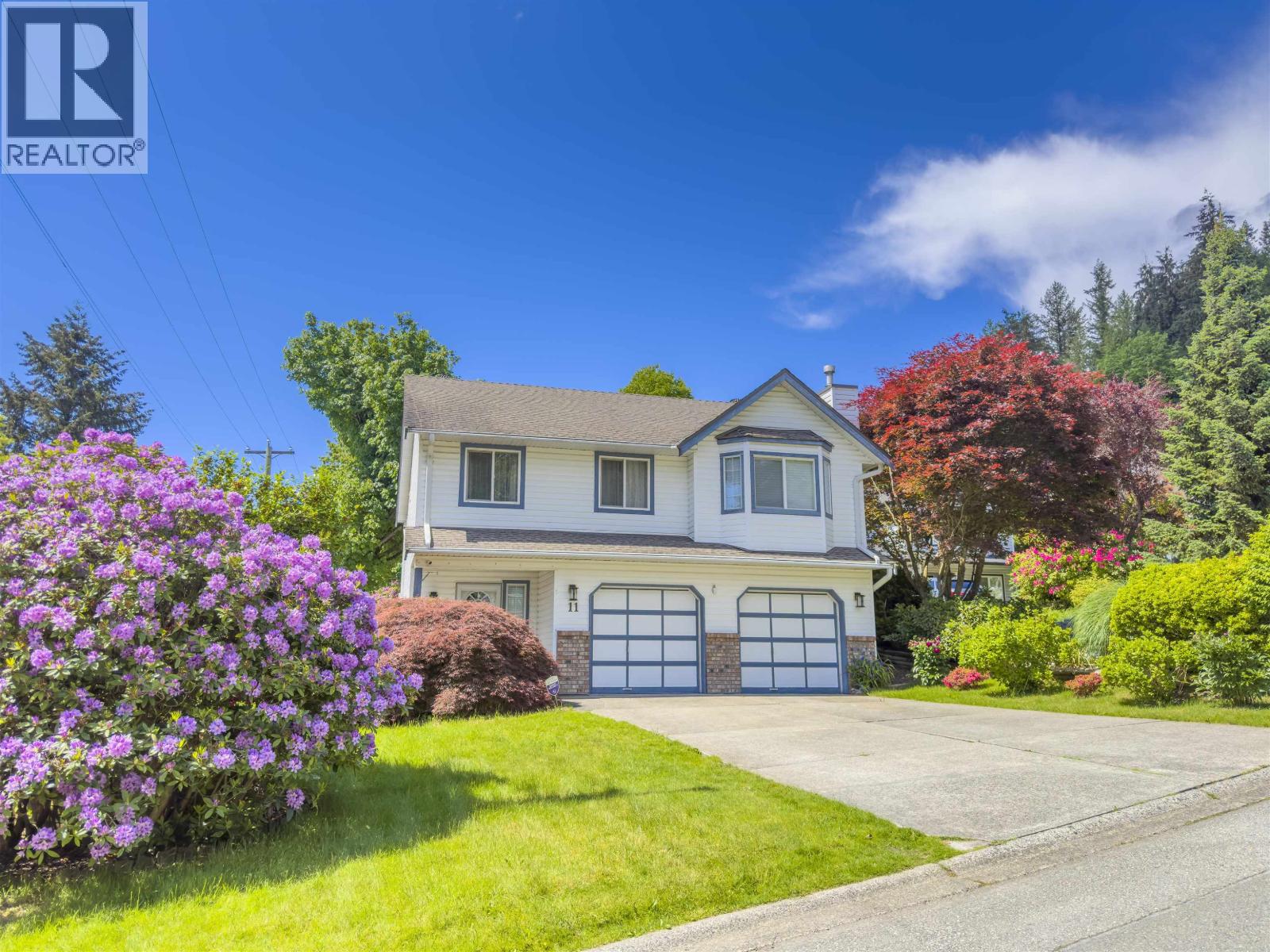 11 Harbour Place, Port Moody, British Columbia  V3H 4J8 - Photo 2 - R3113711