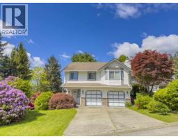 <div class="price">$1,779,000</div> 11 Harbour Place, Port Moody<br><div style="margin-bottom:8px;"><small>Nu Stream Realty Inc.</small></div><div class='bed_bath'>4 Bed | 3 Bath</div>