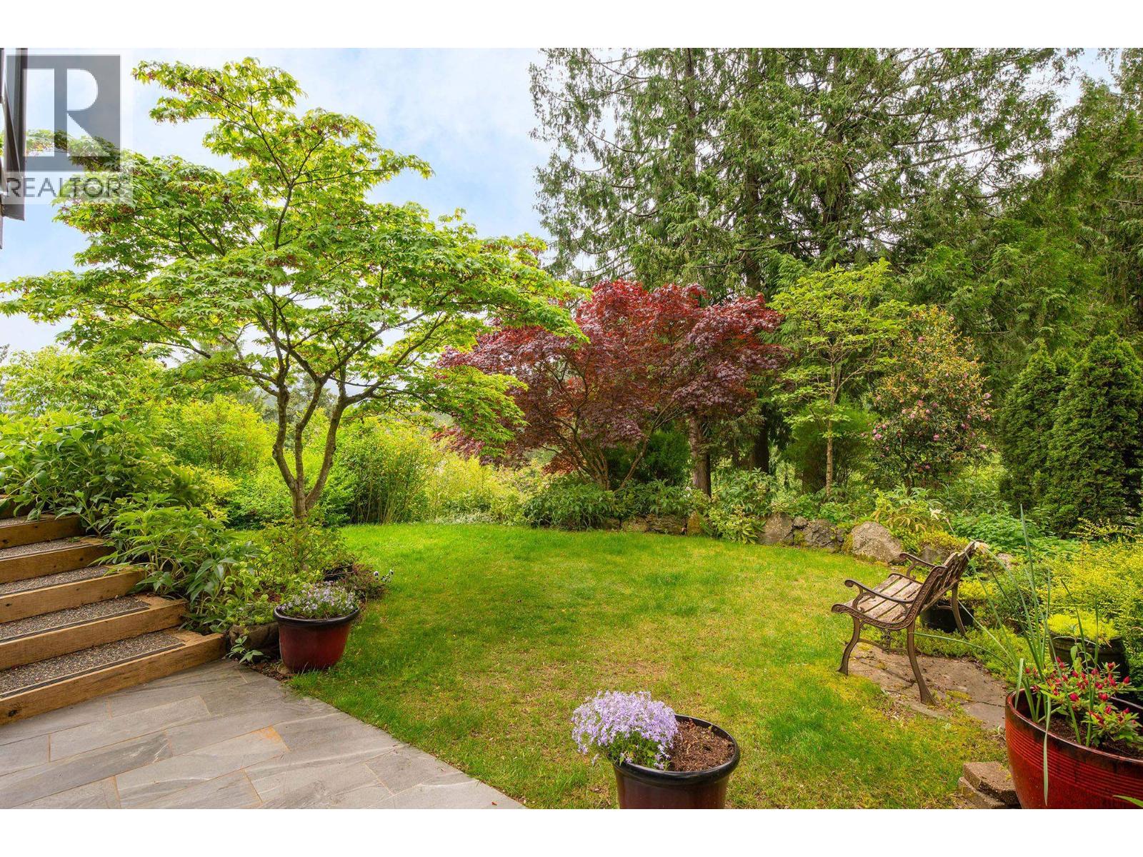 960 Harbour View Place, Bowen Island, British Columbia  V0N 1G2 - Photo 2 - R3124728