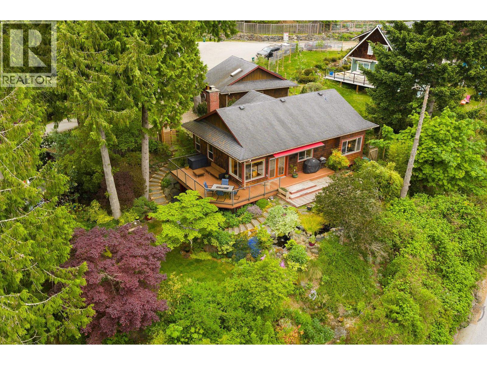 960 Harbour View Place, Bowen Island, British Columbia  V0N 1G2 - Photo 3 - R3124728