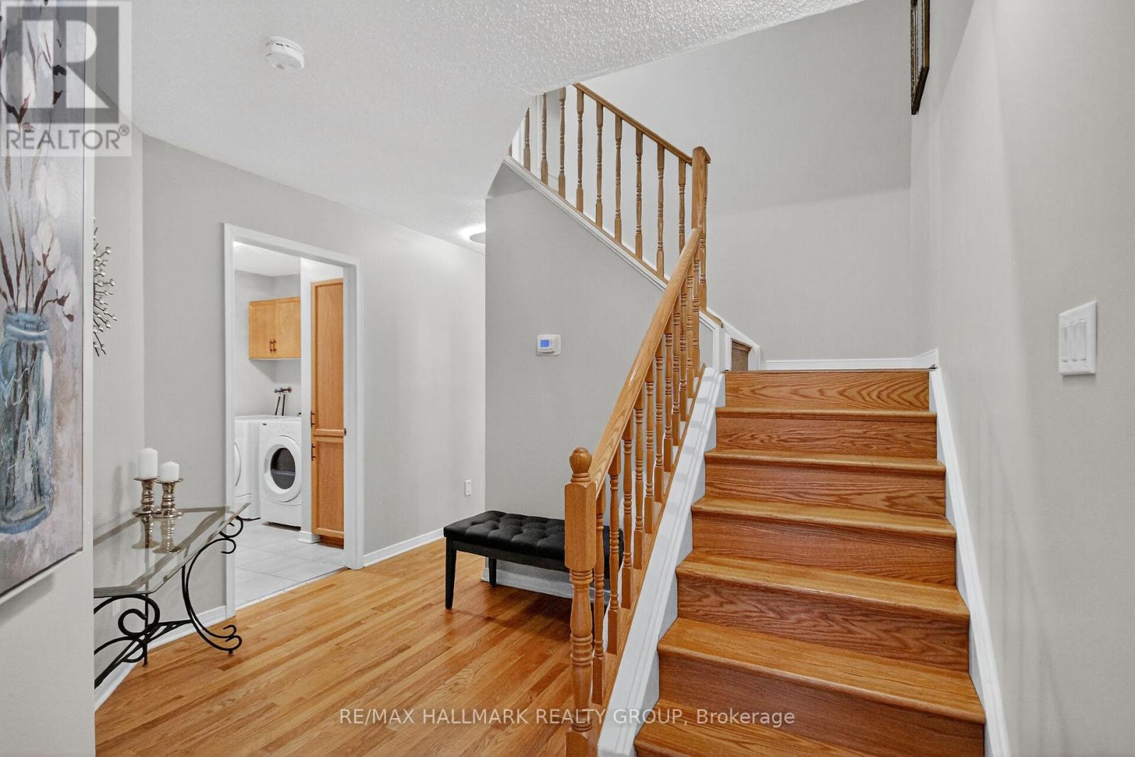 110 Hunter's Glen Crescent, Ottawa, Ontario  K1T 3R1 - Photo 3 - X13143904