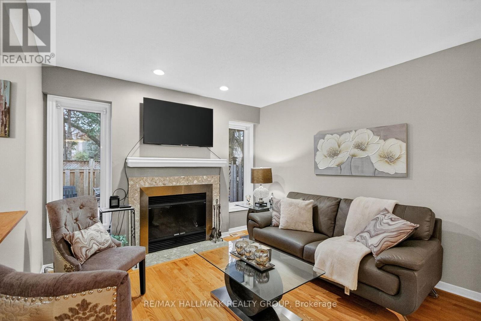110 Hunter's Glen Crescent, Ottawa, Ontario  K1T 3R1 - Photo 5 - X13143904