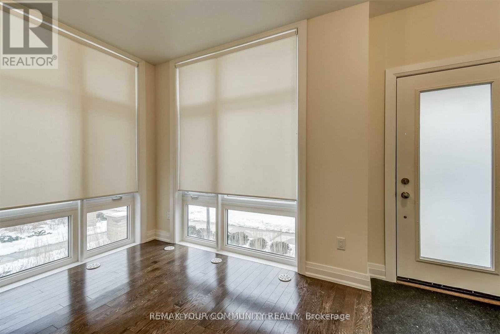 21 - 15 Eldora Avenue, Toronto, Ontario  M2M 0B5 - Photo 4 - C13142036