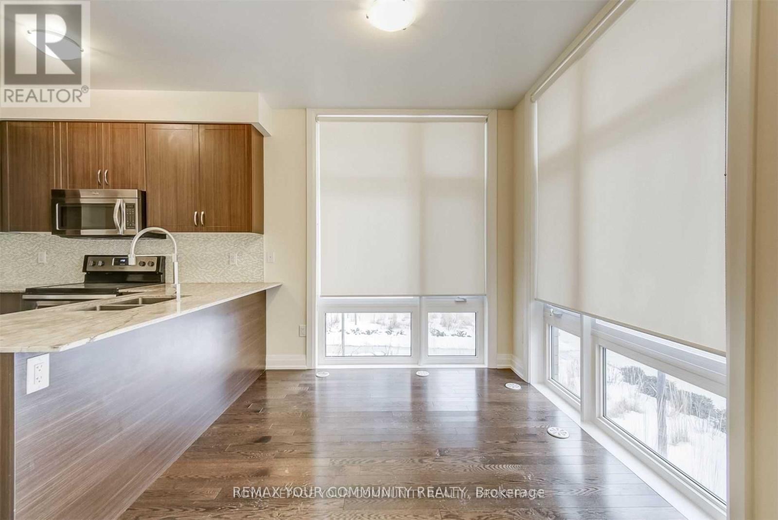 21 - 15 Eldora Avenue, Toronto, Ontario  M2M 0B5 - Photo 5 - C13142036