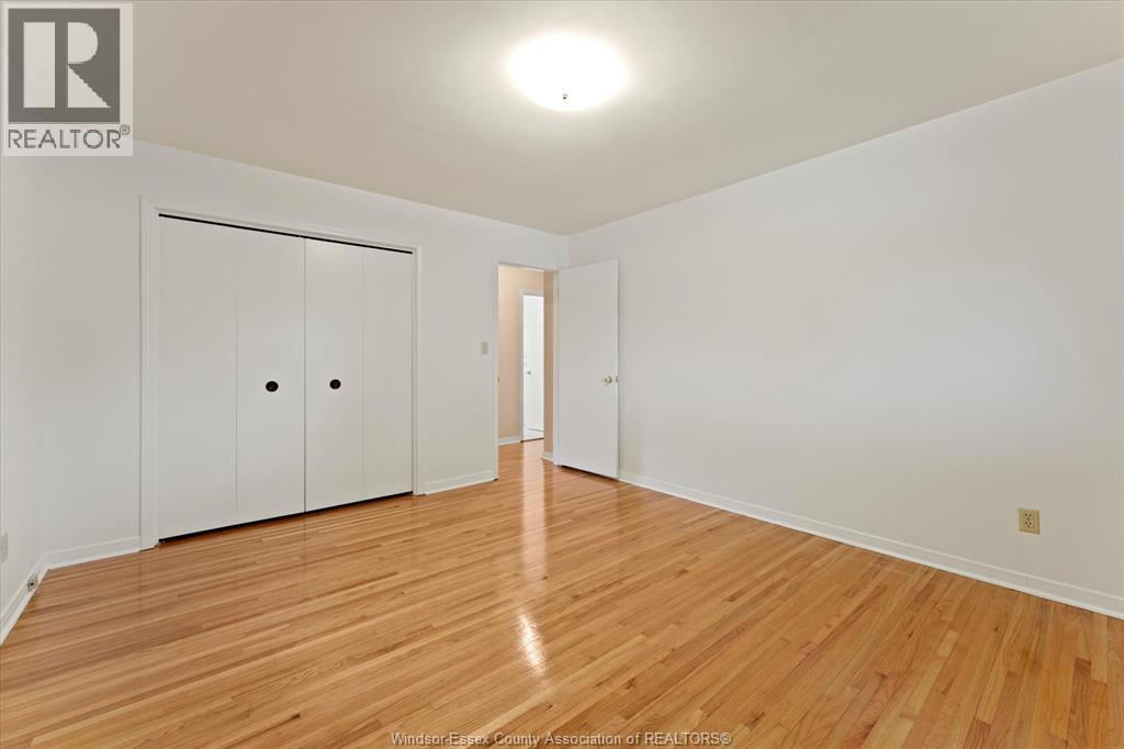 3299 Woodlawn Avenue, Windsor, Ontario  N8W 2J1 - Photo 21 - 26011435