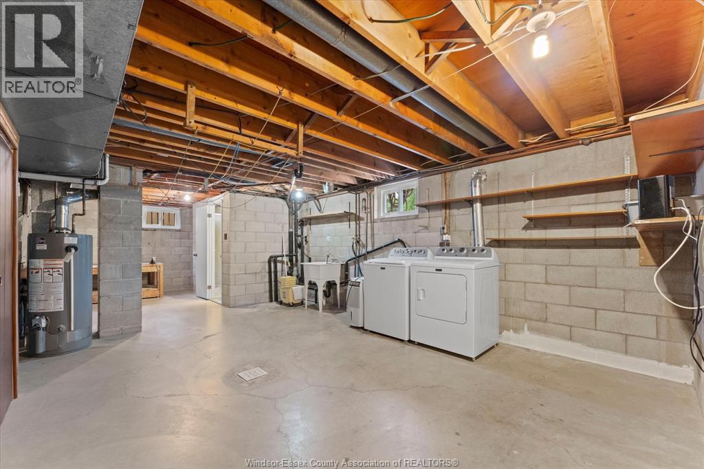3299 Woodlawn Avenue, Windsor, Ontario  N8W 2J1 - Photo 35 - 26011435