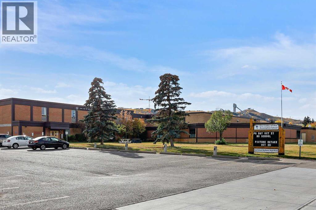 8927 48 Avenue NW, Calgary, Alberta  T3B 2B5 - Photo 46 - A2304336