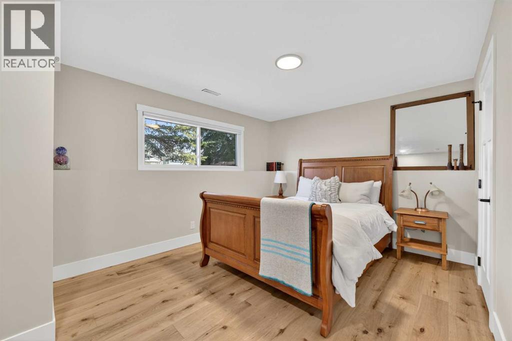 8927 48 Avenue NW, Calgary, Alberta  T3B 2B5 - Photo 26 - A2304336