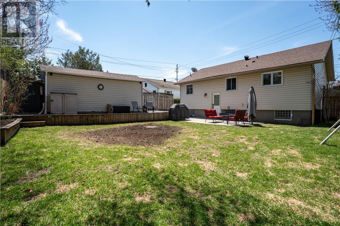 297 Sixth, Lively, Ontario  P3Y 1M4 - Photo 25 - 2127880