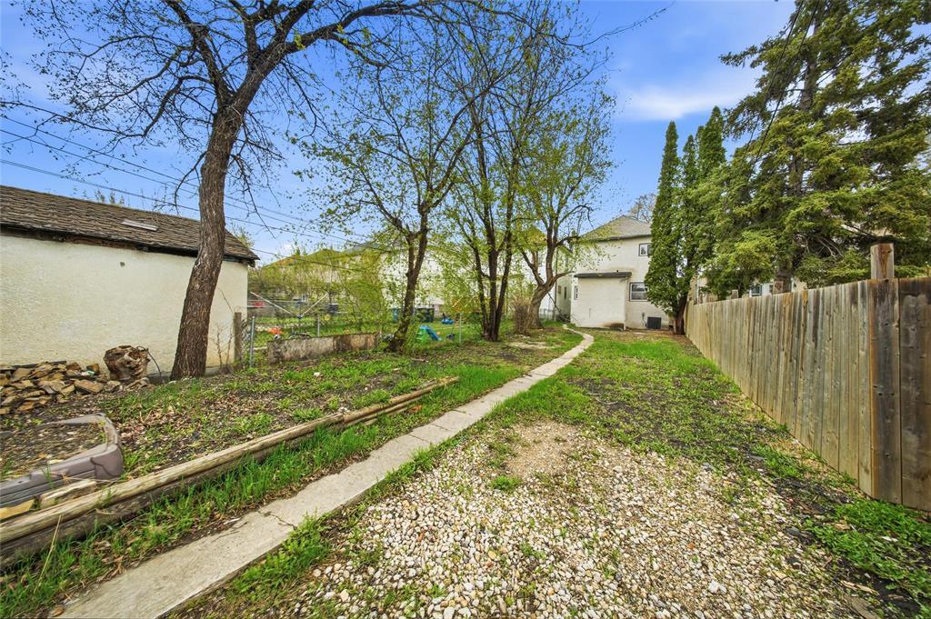 586 Machray Avenue, Winnipeg, Manitoba  R2W 1A9 - Photo 26 - 202610885