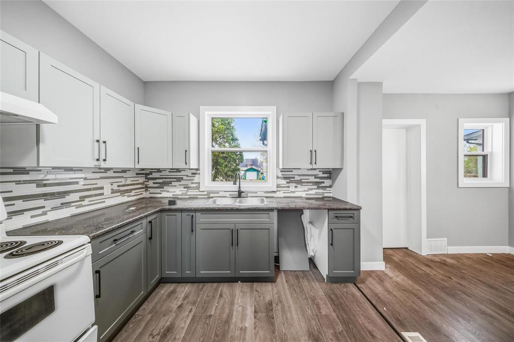 586 Machray Avenue, Winnipeg, Manitoba  R2W 1A9 - Photo 4 - 202610885