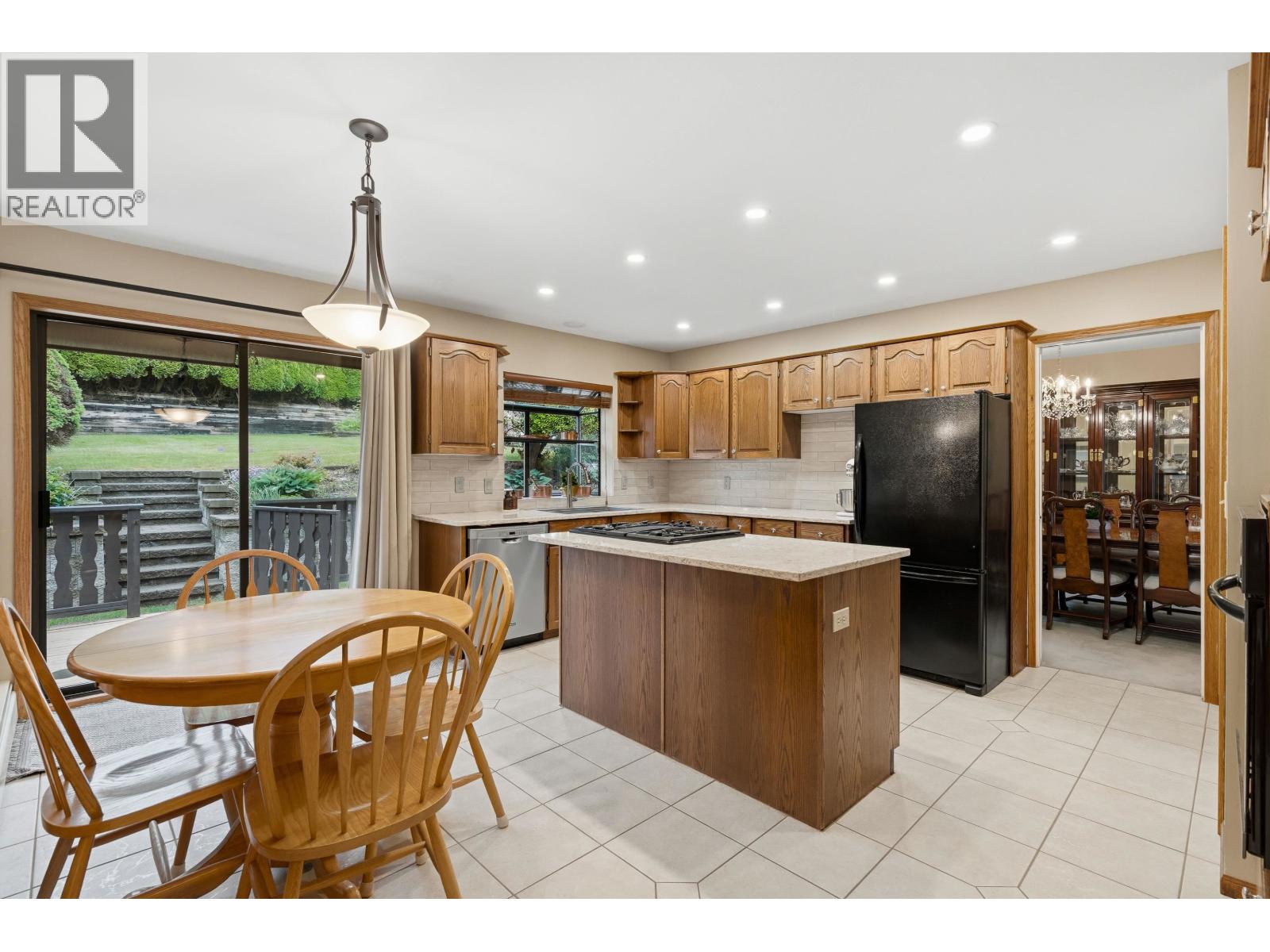 2866 Mara Drive, Coquitlam, British Columbia  V3C 5L2 - Photo 13 - R3124095