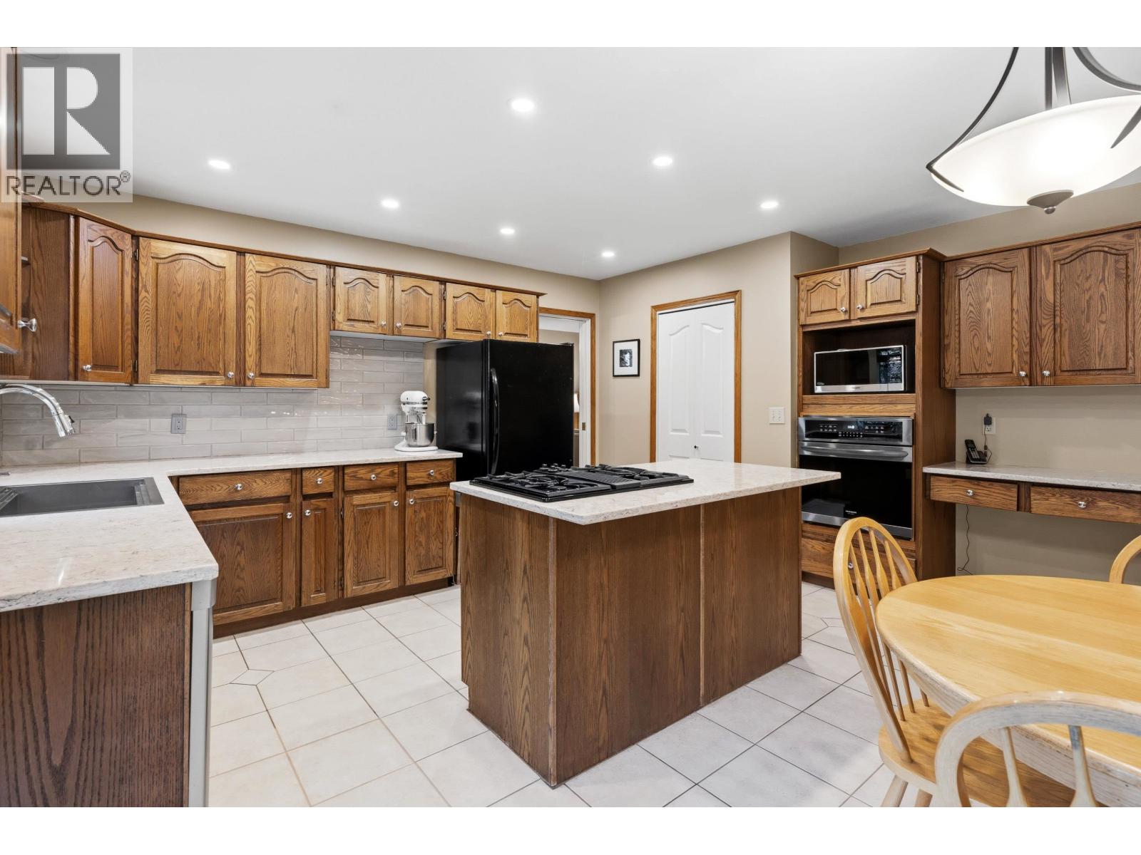 2866 Mara Drive, Coquitlam, British Columbia  V3C 5L2 - Photo 14 - R3124095