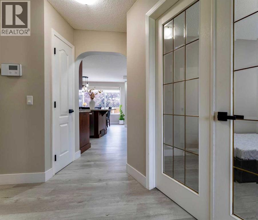 276 Fairways Bay NW, Airdrie, Alberta  T4B 2P5 - Photo 4 - A2311549