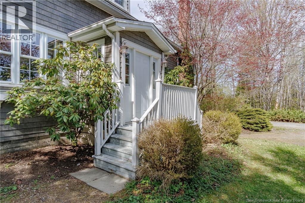 9 Grove Avenue, Rothesay, New Brunswick  E2E 5K5 - Photo 2 - NB139680