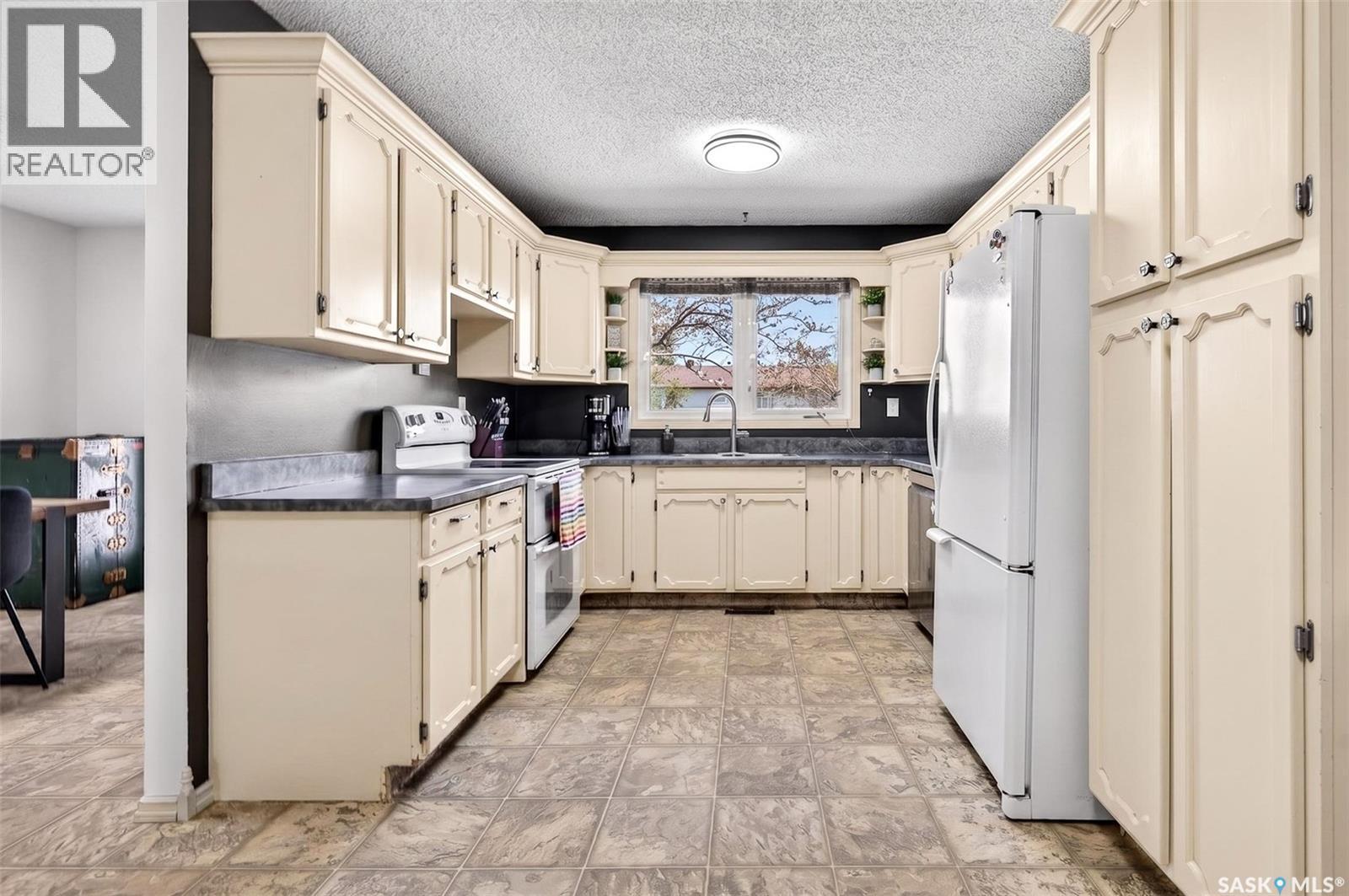 57 Daisy Crescent, Moose Jaw, Saskatchewan  S6J 1C2 - Photo 20 - SK036330