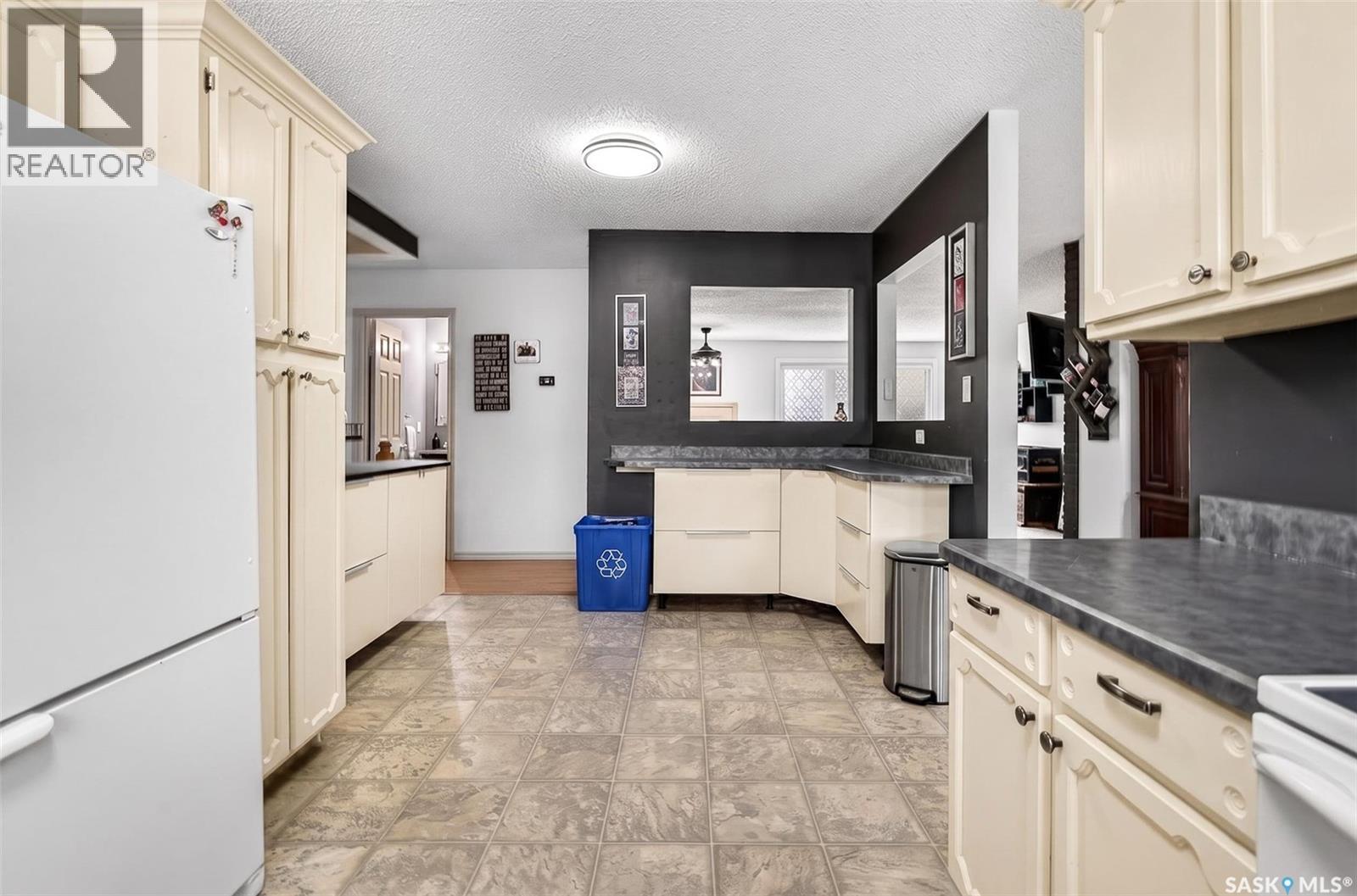 57 Daisy Crescent, Moose Jaw, Saskatchewan  S6J 1C2 - Photo 22 - SK036330