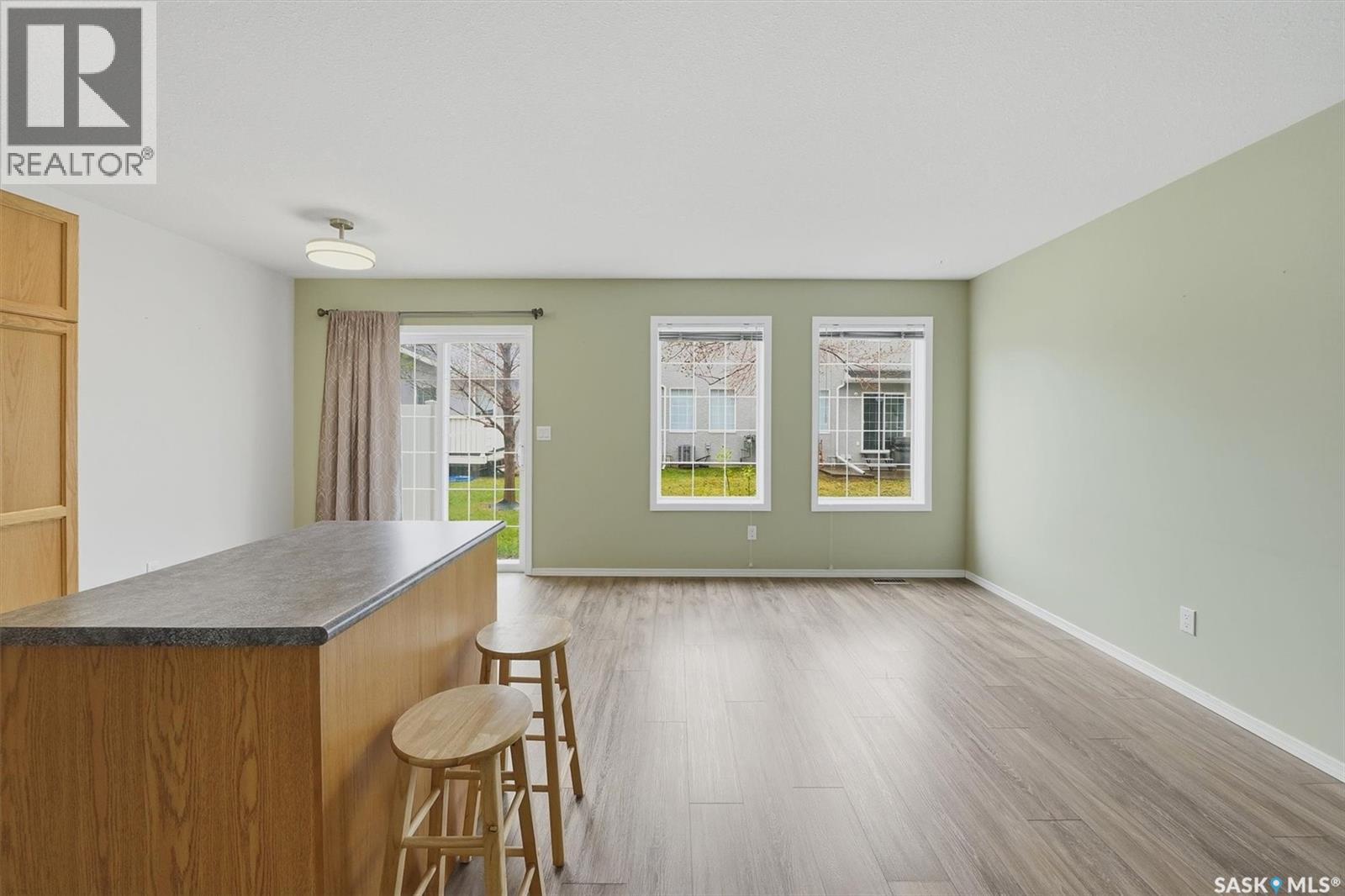 31 425 Bayfield Crescent, Saskatoon, Saskatchewan  S7V 1E6 - Photo 10 - SK036176