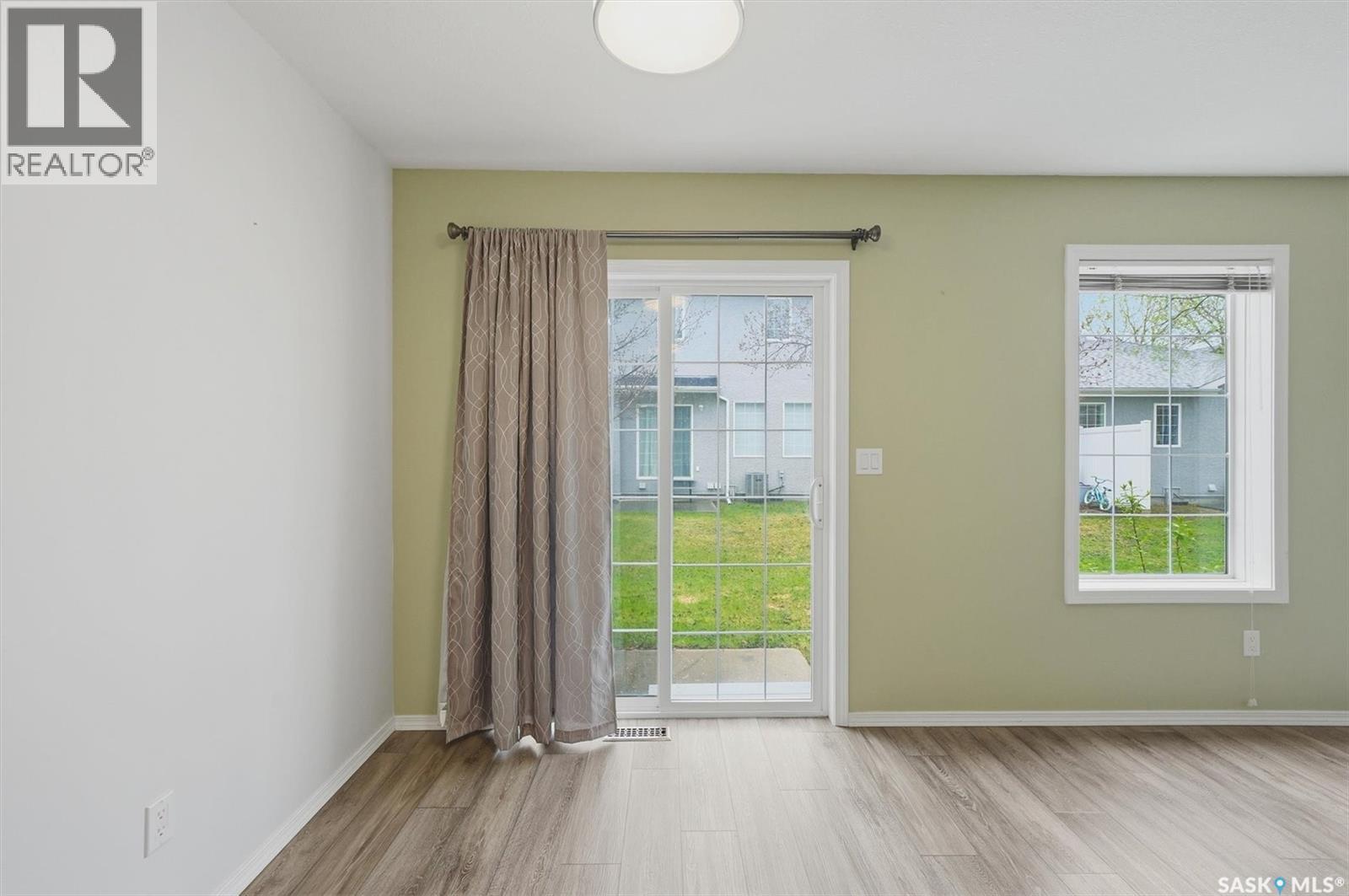 31 425 Bayfield Crescent, Saskatoon, Saskatchewan  S7V 1E6 - Photo 17 - SK036176