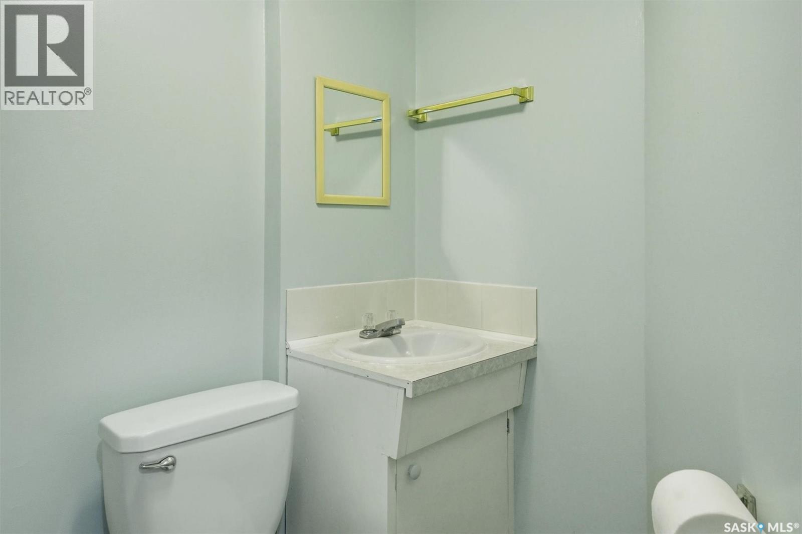 31 425 Bayfield Crescent, Saskatoon, Saskatchewan  S7V 1E6 - Photo 37 - SK036176