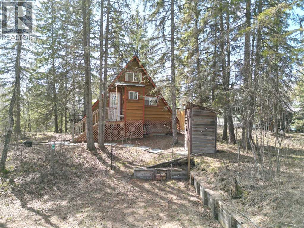 <div class="slider-price">$320,000.00</div><p>38 Pine Drive, Marten Beach, Alberta</p>