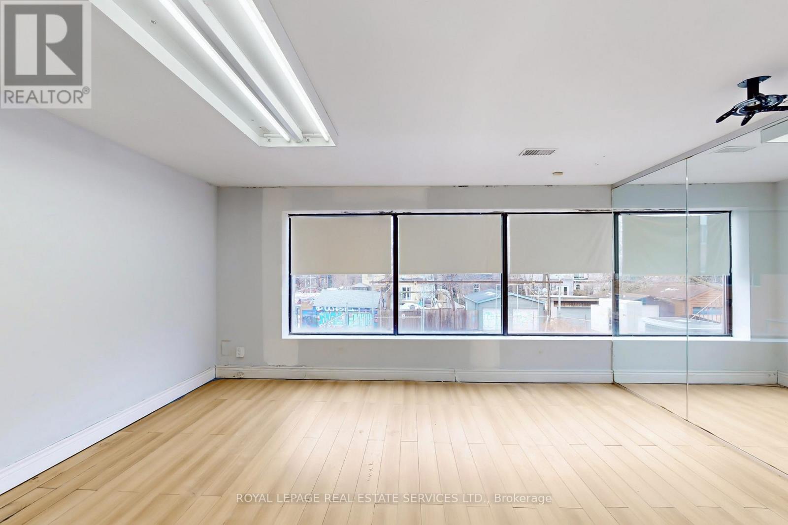 Upper - 388 Parliament Street, Toronto, Ontario  M5A 2Z7 - Photo 5 - C13143894