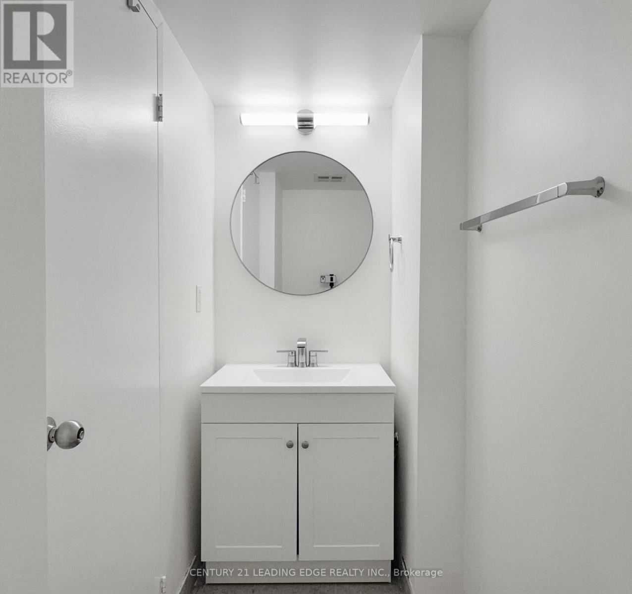 1912 - 1001 Bay Street, Toronto, Ontario  M5S 3A6 - Photo 17 - C13143936