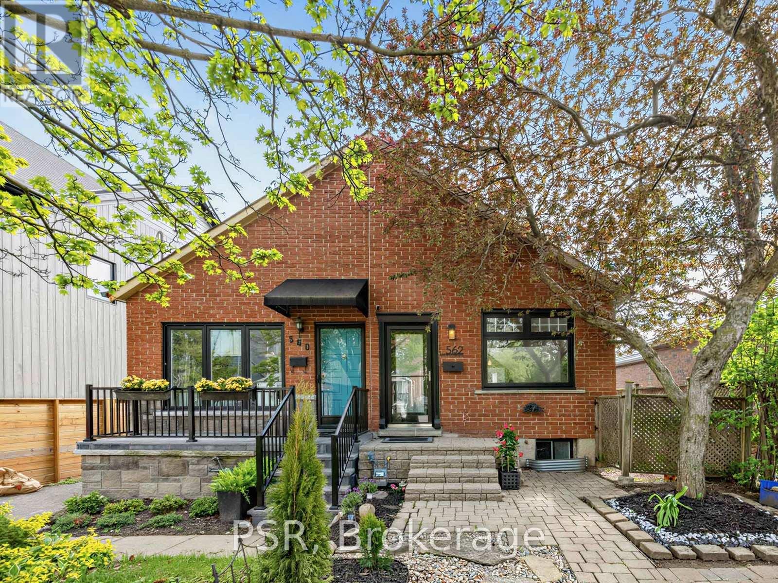 562 ARLINGTON AVENUE, Toronto, Ontario