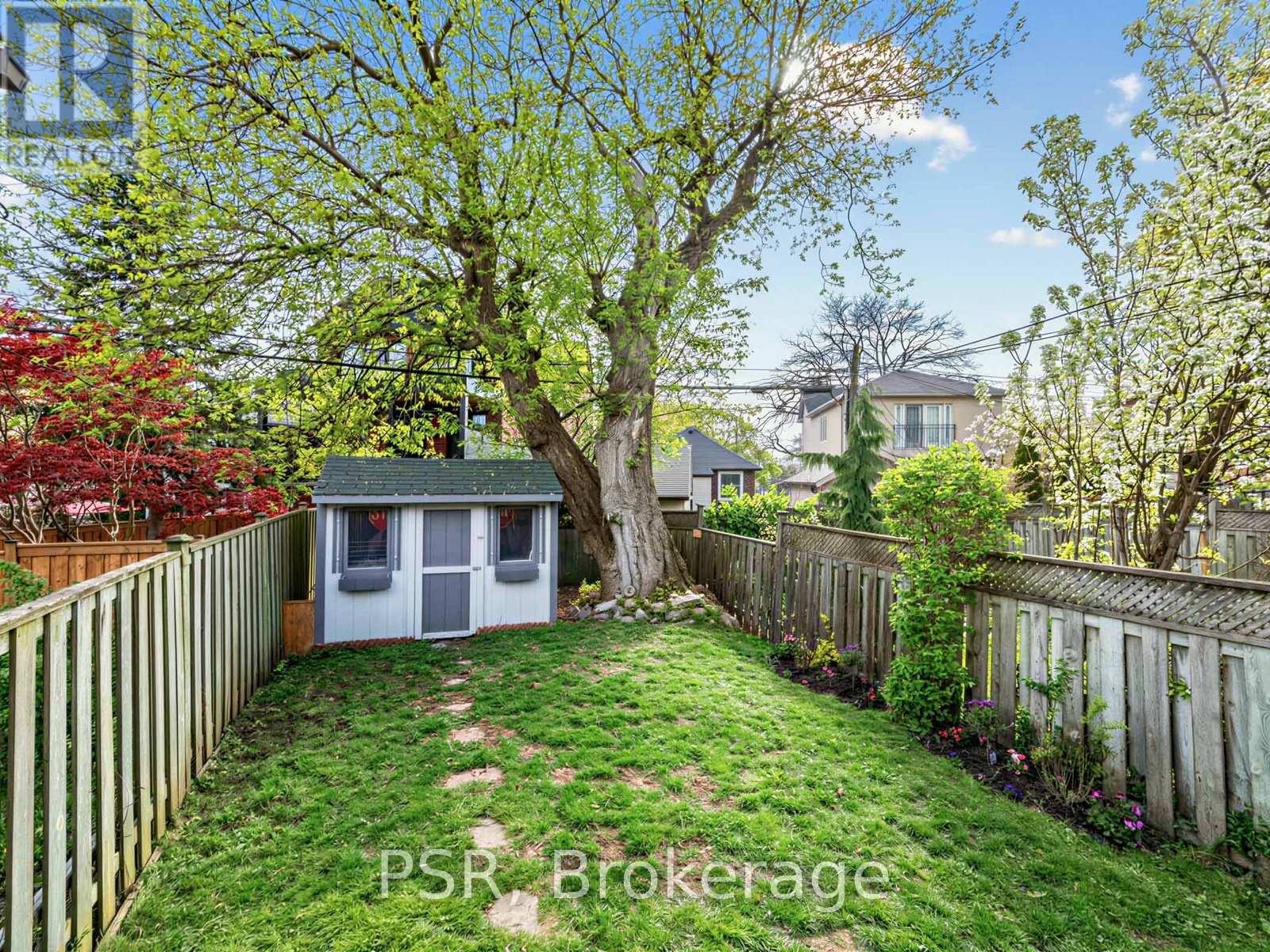 562 Arlington Avenue, Toronto, Ontario  M6C 3A5 - Photo 17 - C13143948