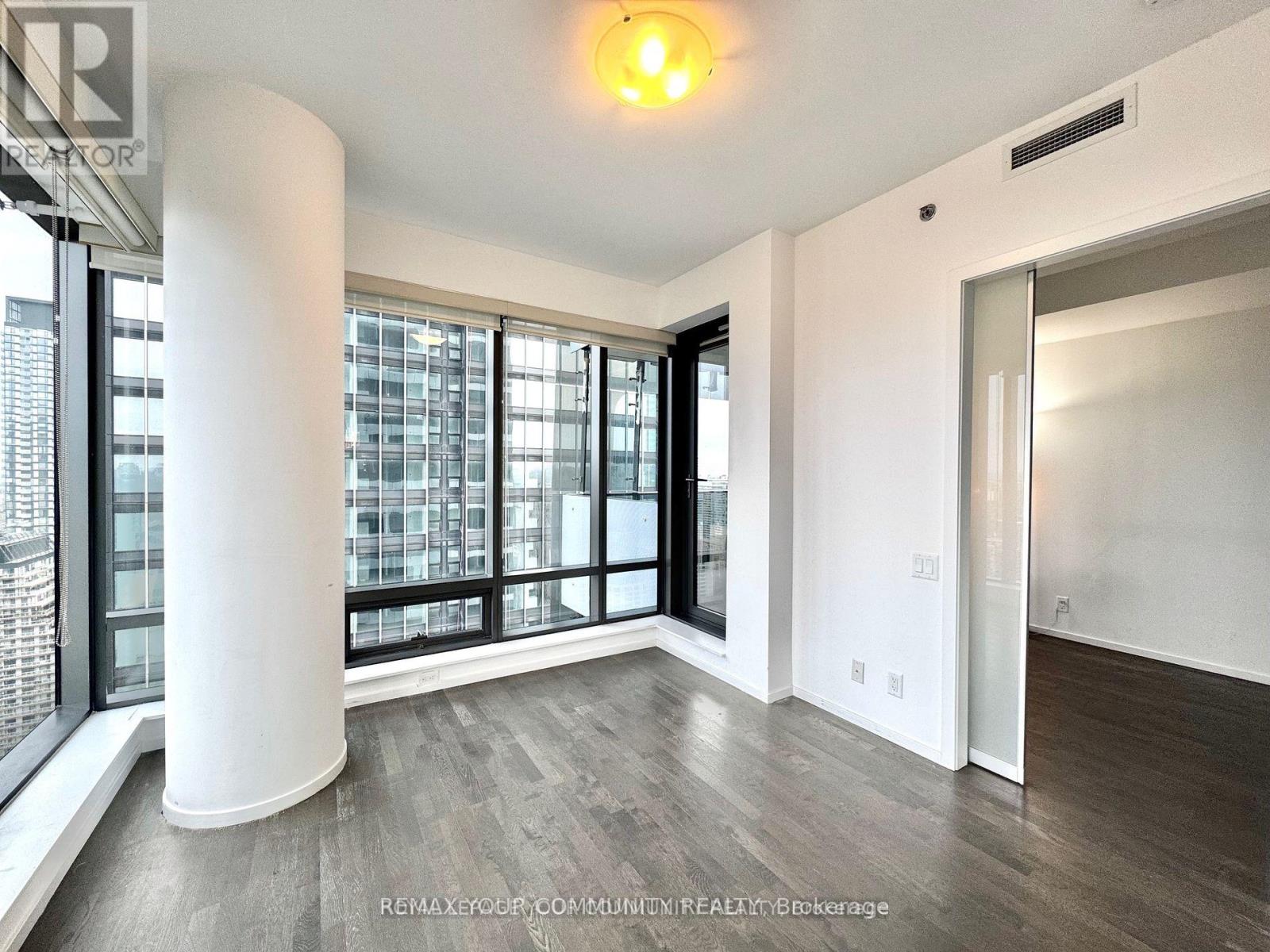 3302 - 5 St Joseph Street, Toronto, Ontario  M4Y 1J6 - Photo 3 - C13143962