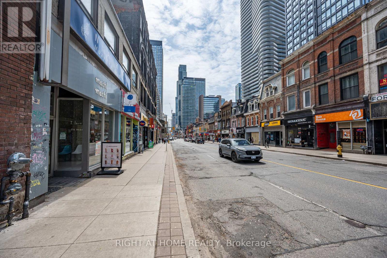 802 - 555 Yonge Street, Toronto, Ontario  M4Y 3A6 - Photo 21 - C13143992