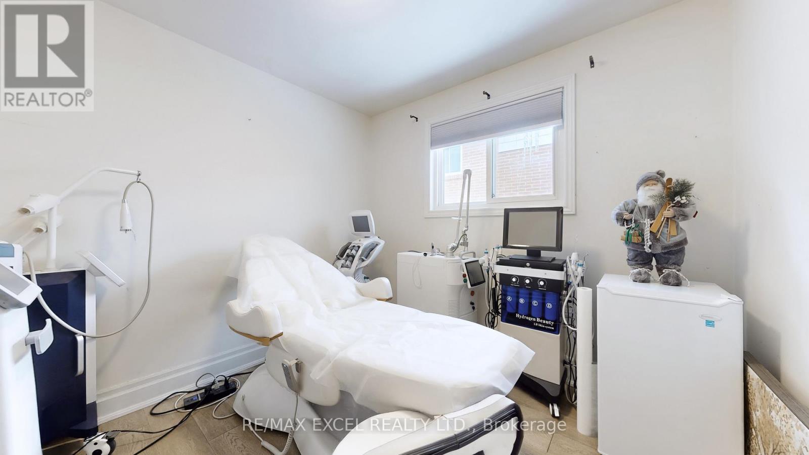 19 Clancy Drive, Toronto, Ontario  M2J 2V7 - Photo 21 - C13144008