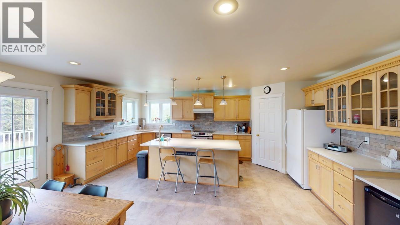 13043 Hunters Lane, Charlie Lake, British Columbia  V0C 1H0 - Photo 14 - R3123676