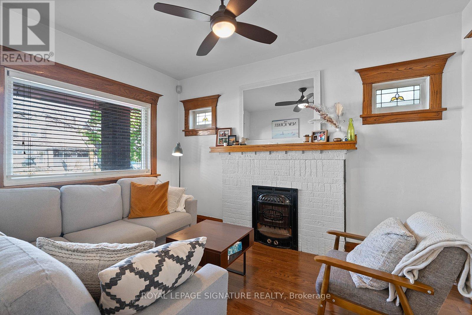 55 Kingston Road, Toronto, Ontario  M4L 1S5 - Photo 5 - E13143896
