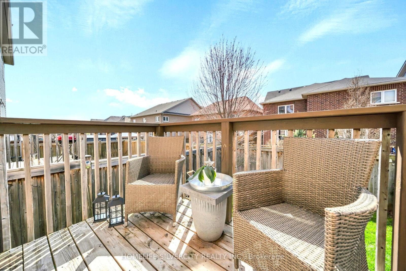 23 Ross Wright Avenue, Clarington, Ontario  L1C 0P6 - Photo 16 - E13143914