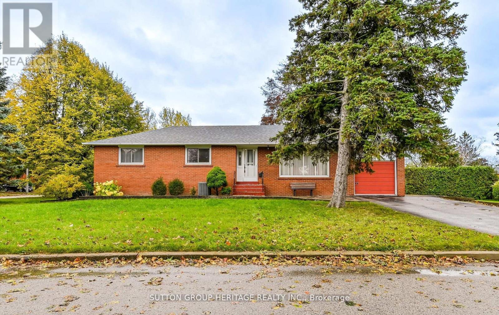 40 Hills Road, Ajax, Ontario  L1S 2W4 - Photo 1 - E13143972