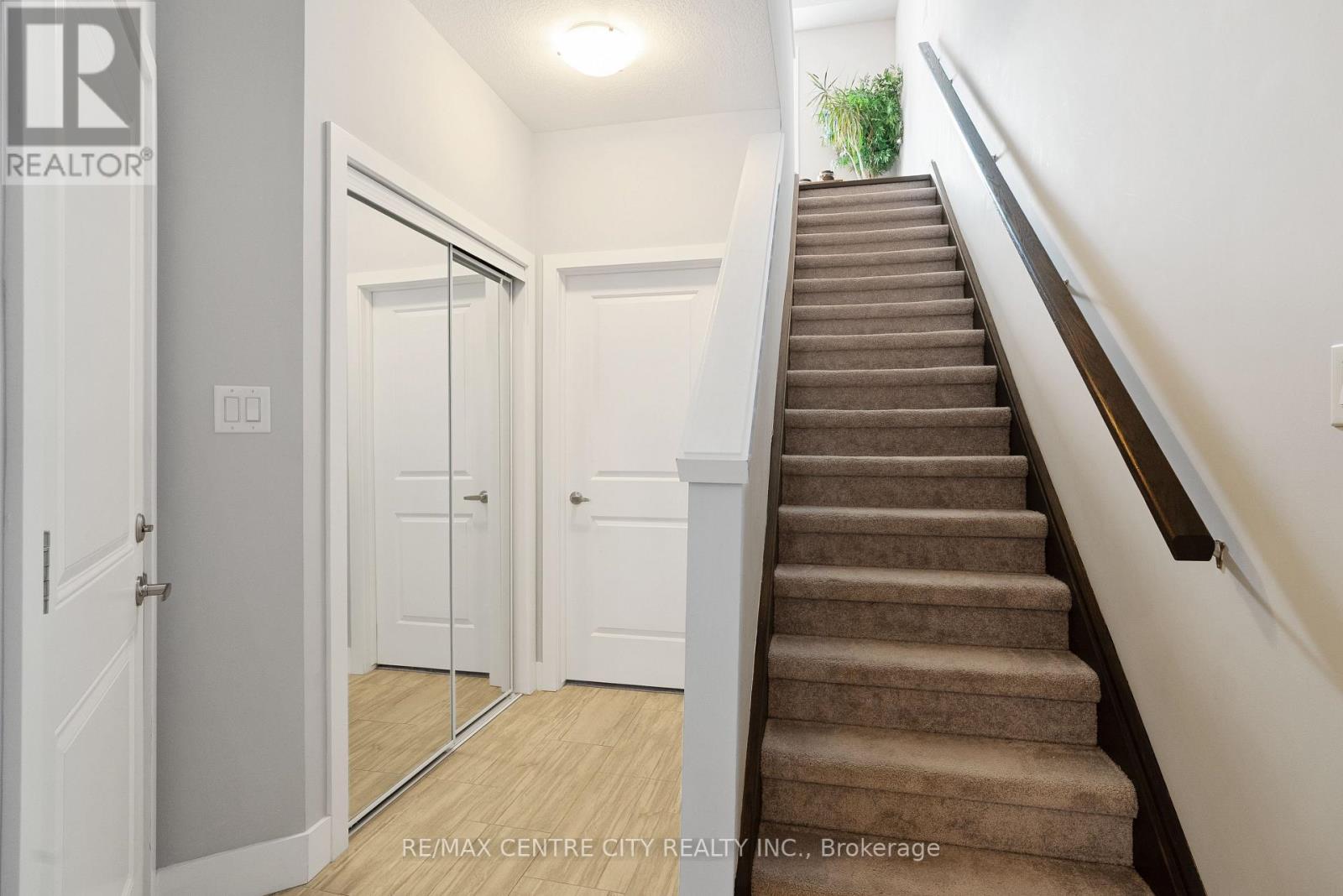 4 - 2070 Meadowgate Boulevard, London South, Ontario  N6M 0H5 - Photo 12 - X13142686