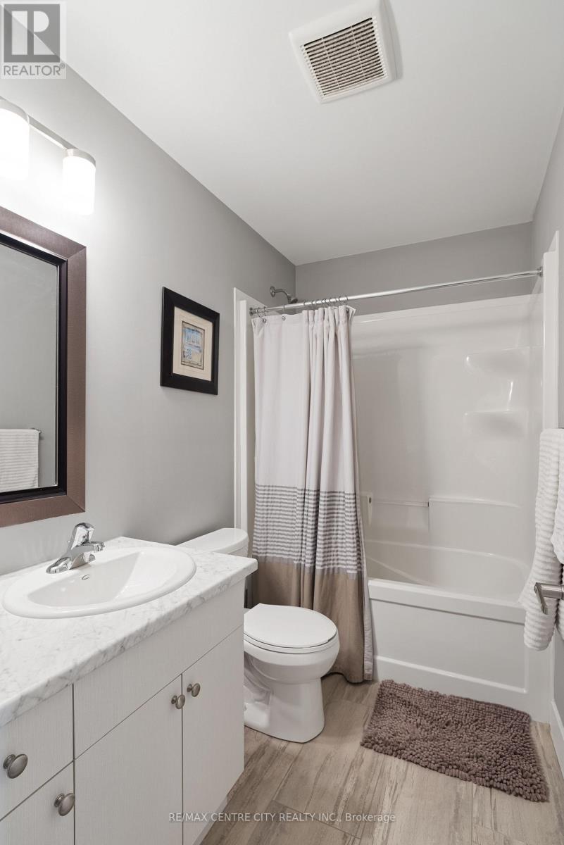 4 - 2070 Meadowgate Boulevard, London South, Ontario  N6M 0H5 - Photo 20 - X13142686