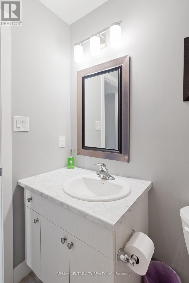 4 - 2070 Meadowgate Boulevard, London South, Ontario  N6M 0H5 - Photo 21 - X13142686