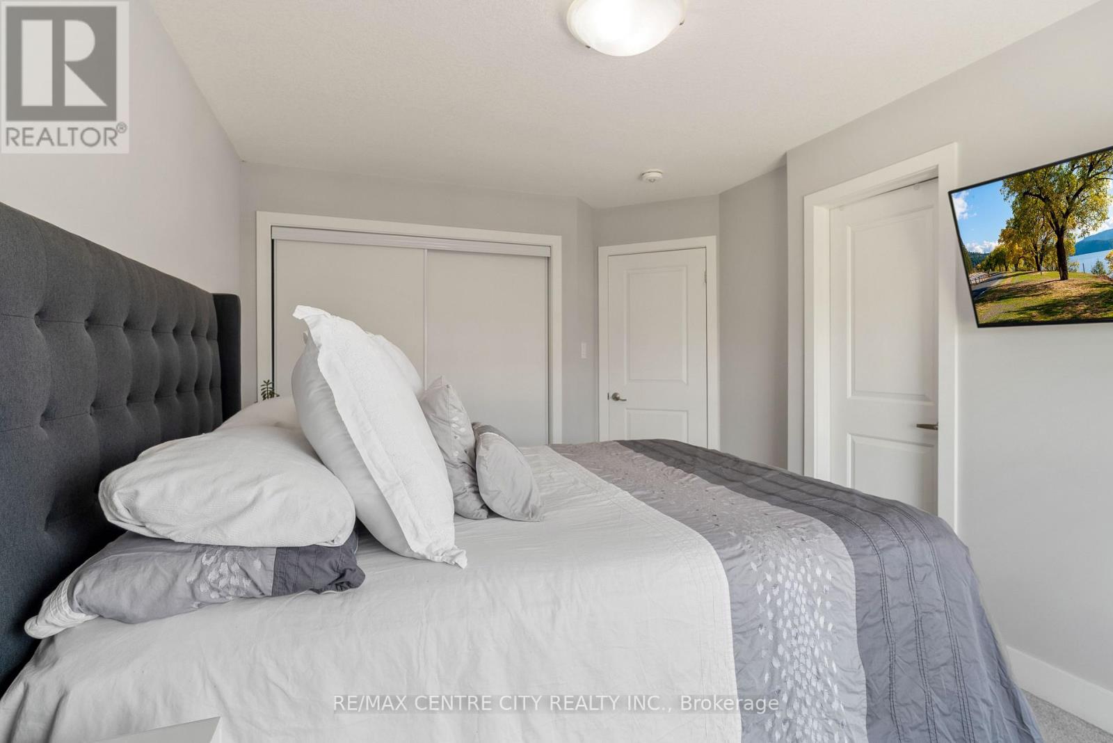 4 - 2070 Meadowgate Boulevard, London South, Ontario  N6M 0H5 - Photo 26 - X13142686