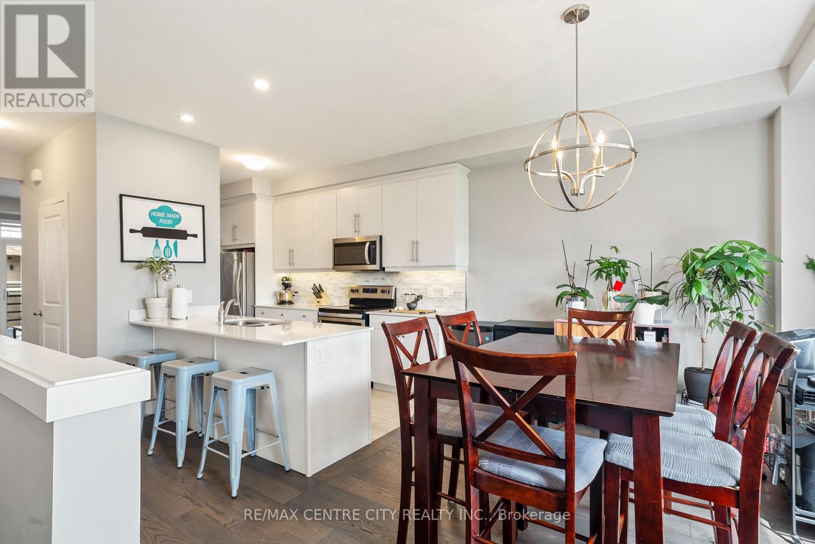 4 - 2070 Meadowgate Boulevard, London South, Ontario  N6M 0H5 - Photo 5 - X13142686