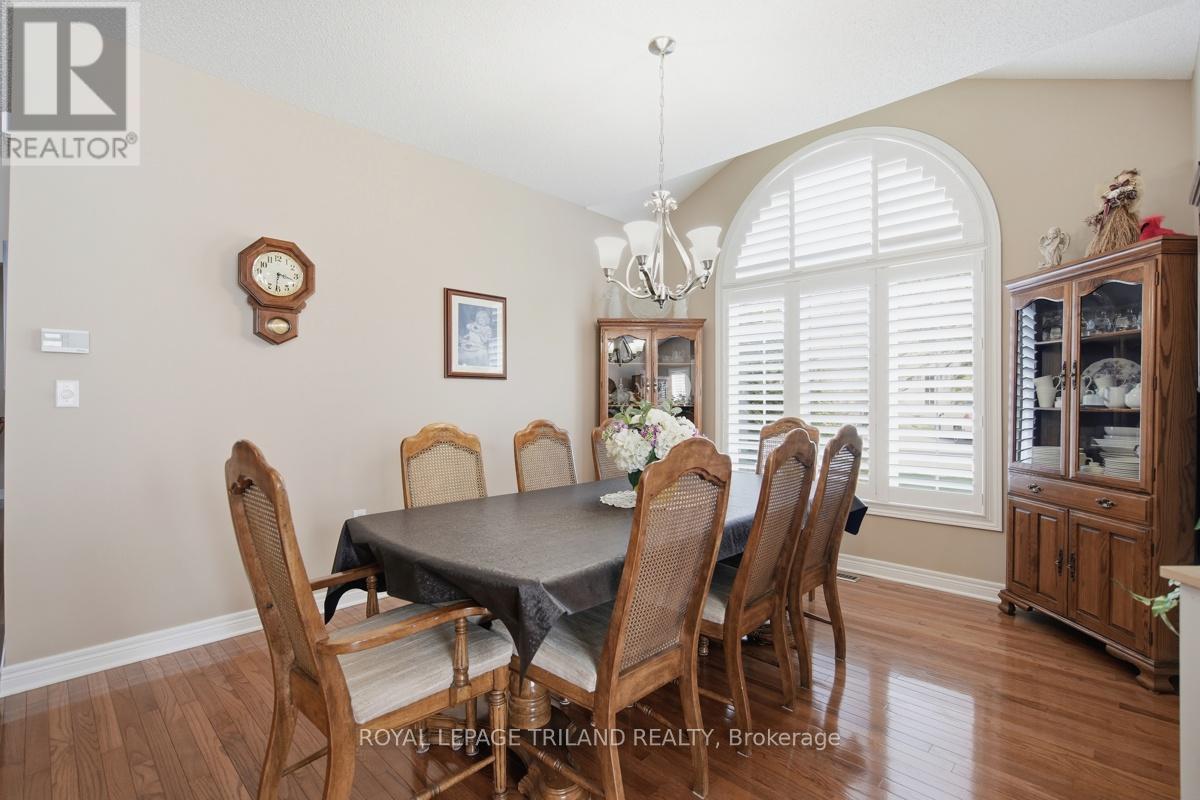 142 - 2025 Meadowgate Boulevard, London South, Ontario  N6M 1K9 - Photo 10 - X13144214