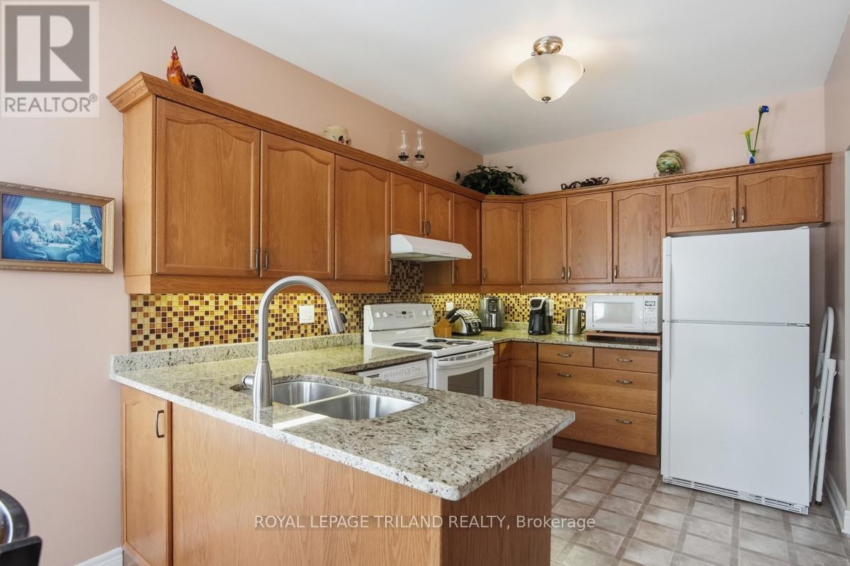 142 - 2025 Meadowgate Boulevard, London South, Ontario  N6M 1K9 - Photo 13 - X13144214