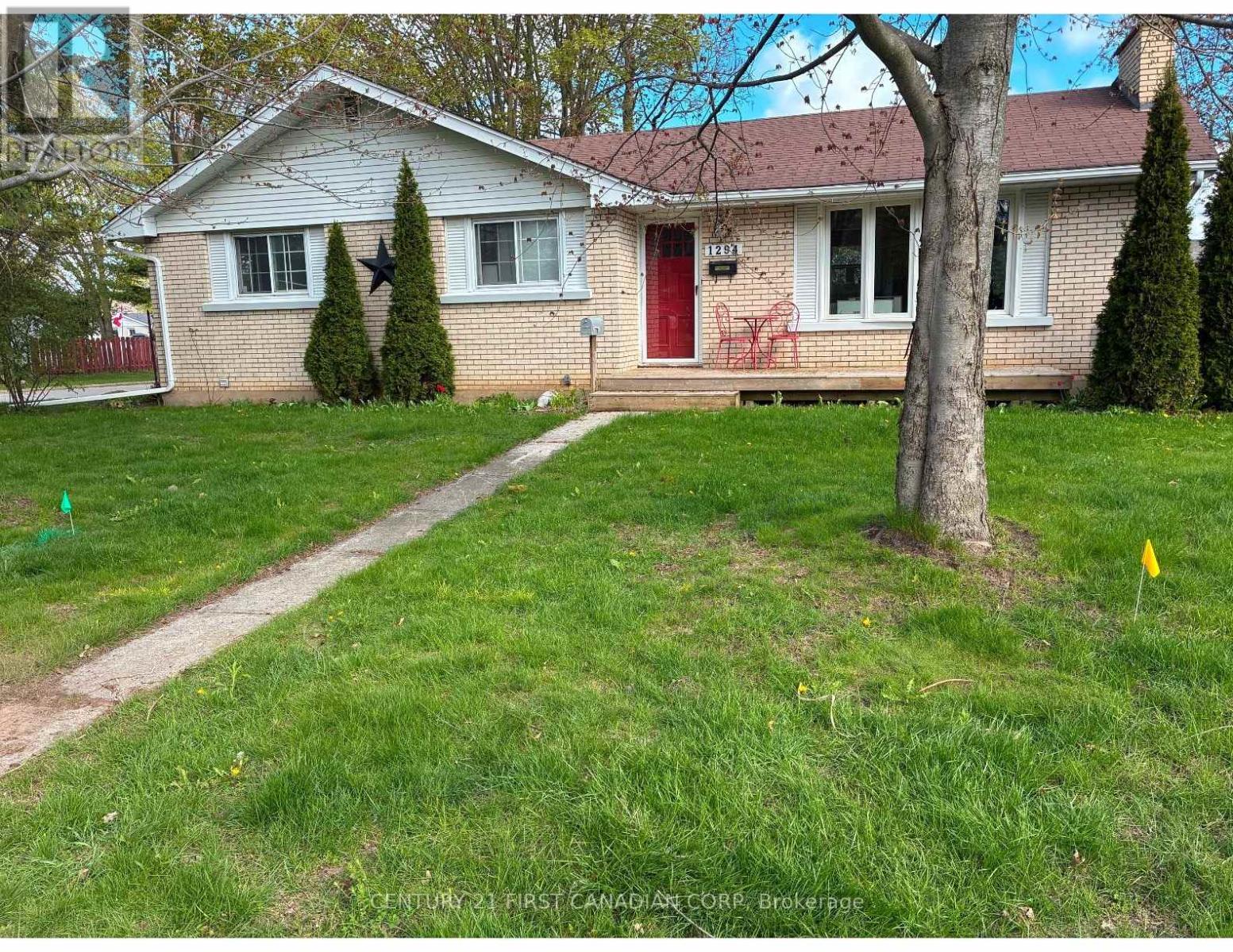 1294 Hillcrest Avenue, London East, Ontario  N5Y 4N5 - Photo 1 - X13144352