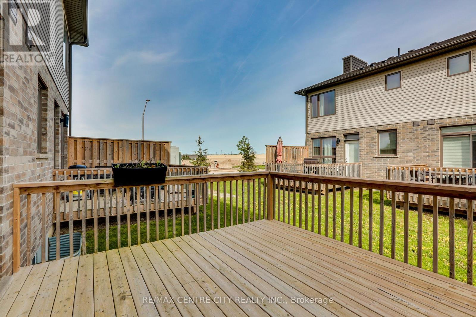 115 - 1960 Dalmagarry Road, London North, Ontario  N6G 0T8 - Photo 44 - X13144378