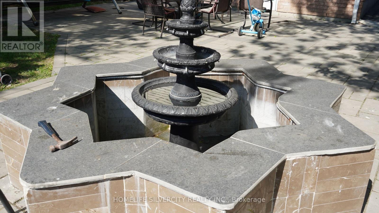 150 Centre Street S, Oshawa, Ontario  L1H 4A4 - Photo 6 - E13133888
