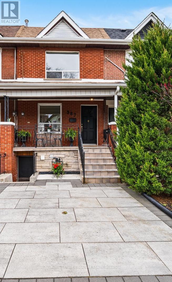 387 BARTLETT AVENUE N, Toronto, Ontario