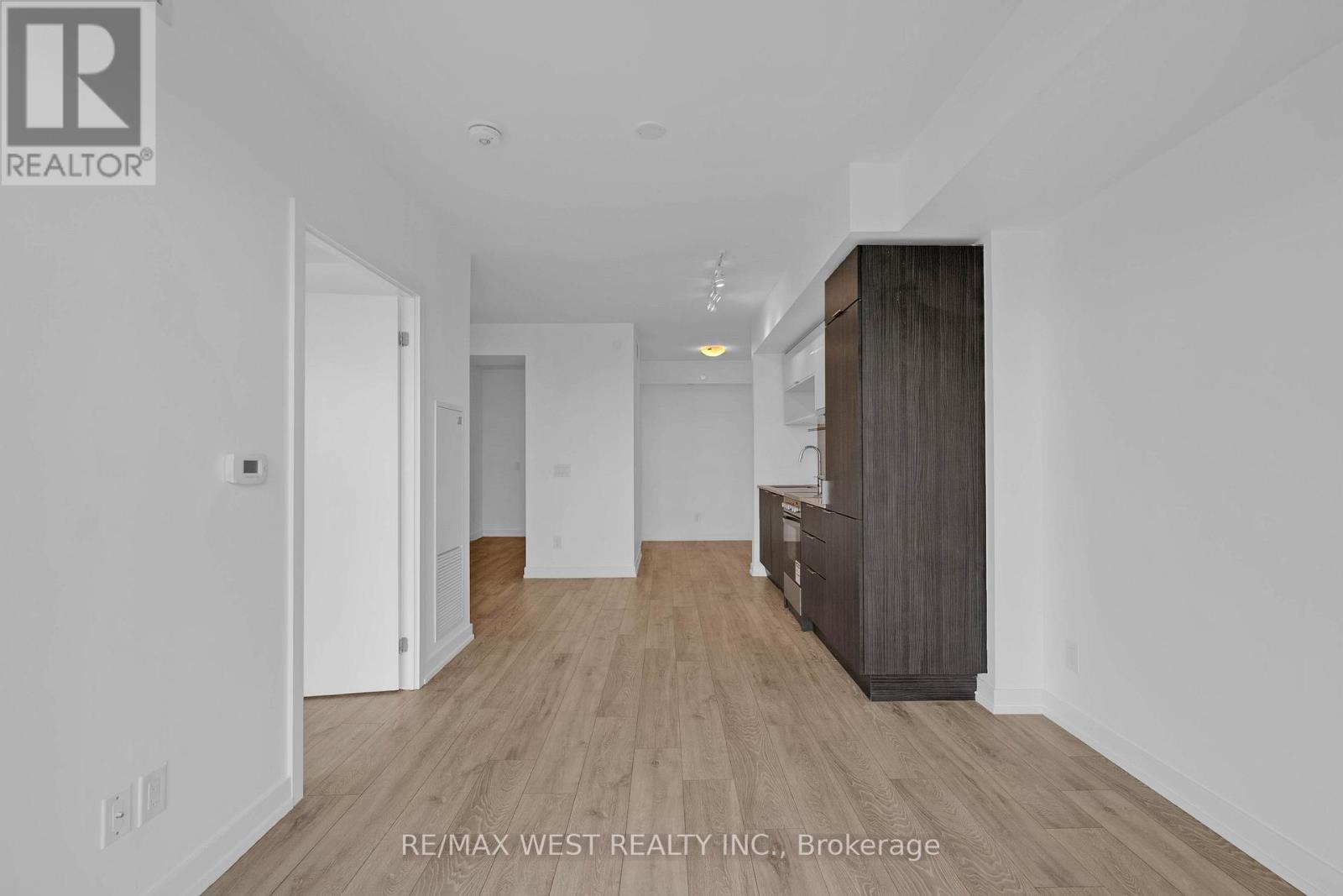 2006 - 159 Wellesley Street E, Toronto, Ontario  M4Y 0H5 - Photo 8 - C13124472