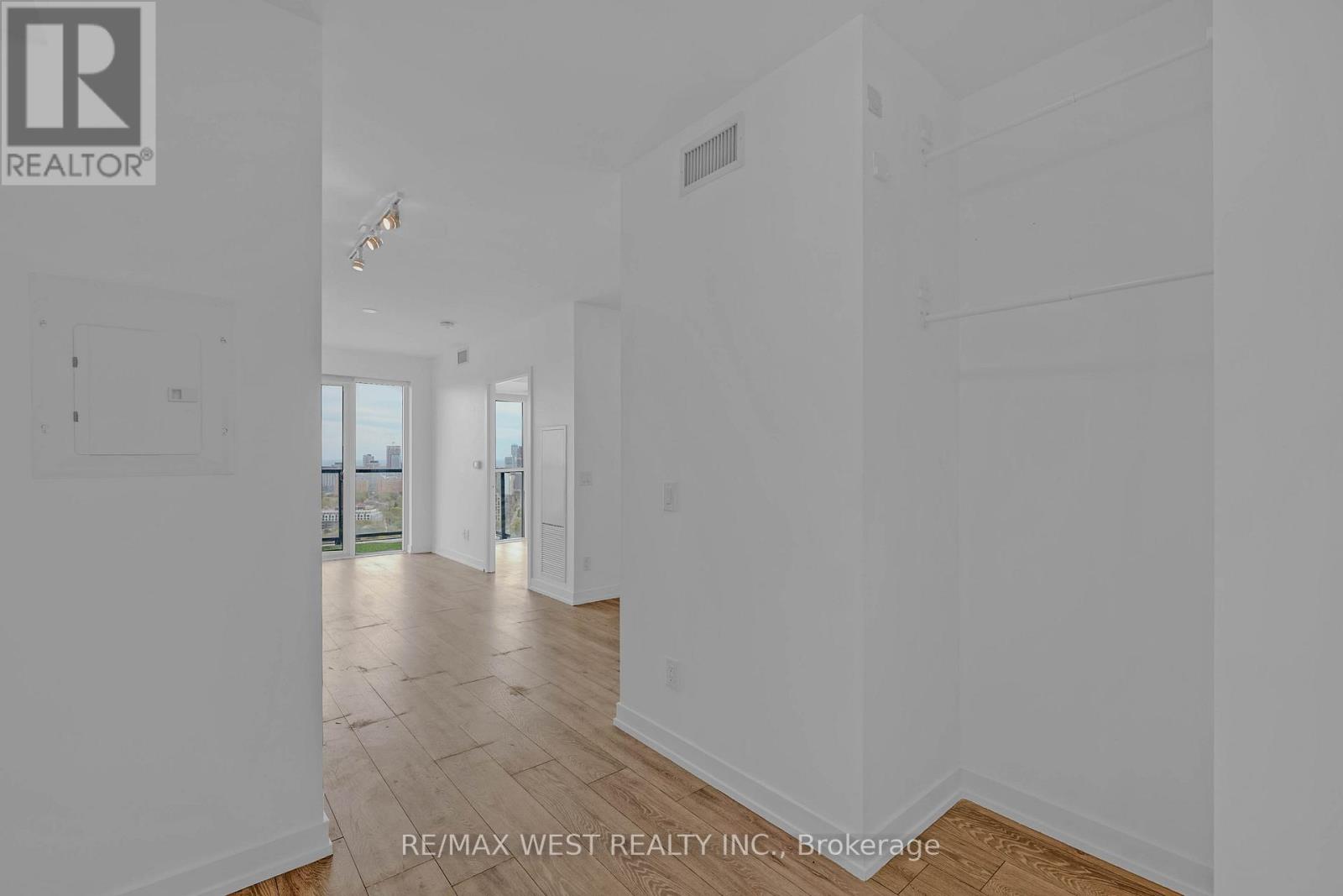 2006 - 159 Wellesley Street E, Toronto, Ontario  M4Y 0H5 - Photo 16 - C13124472
